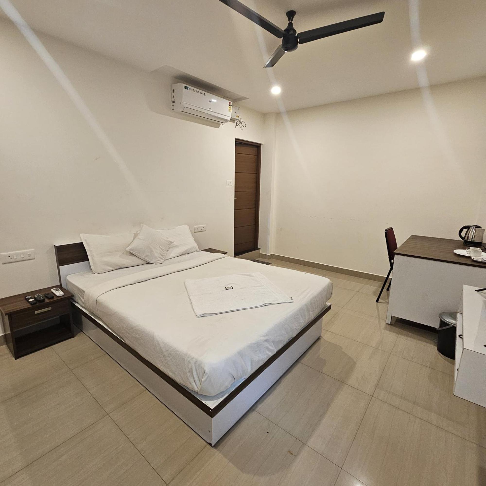 Heres Haut Residency Kochi 外观 照片