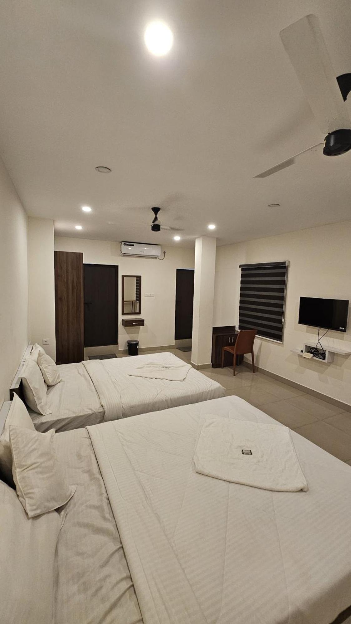 Heres Haut Residency Kochi 外观 照片
